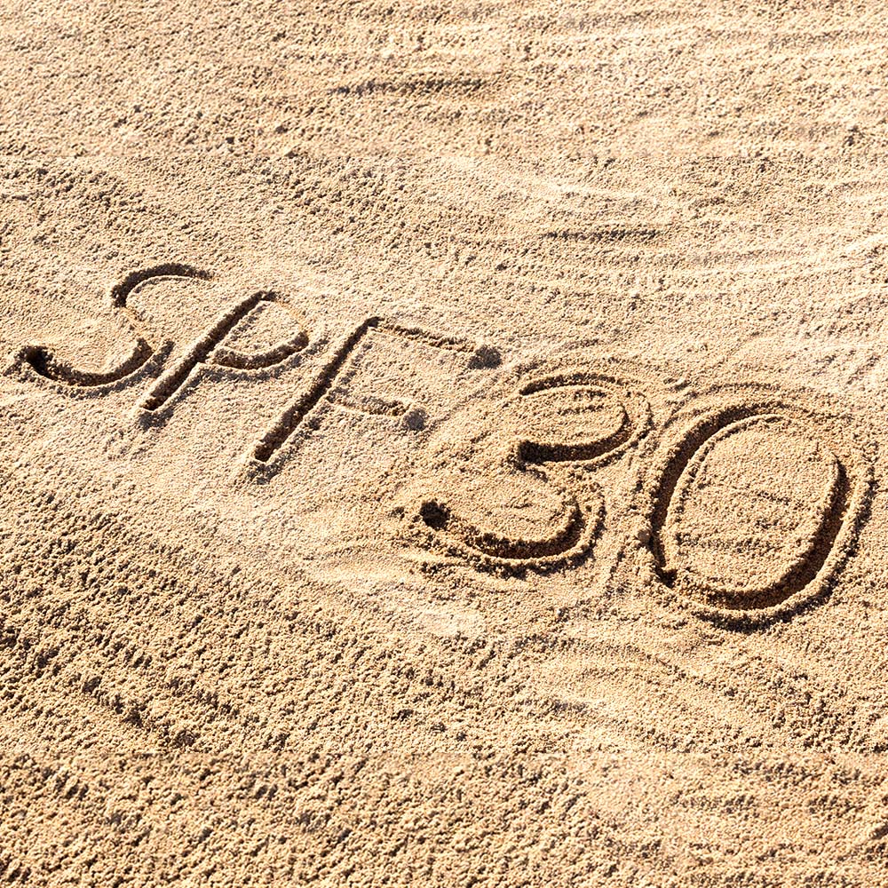 Zvlhčovanie opaľovacích krémov tváre 30 s kyselinou hyalurónovou proti starnutiu - 40 ml