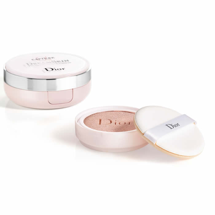 <tc>DIOR</tc> Capture Dreamskin Moist &amp; Perfect Cushion Spf50 Pa+++ 000 Náplň